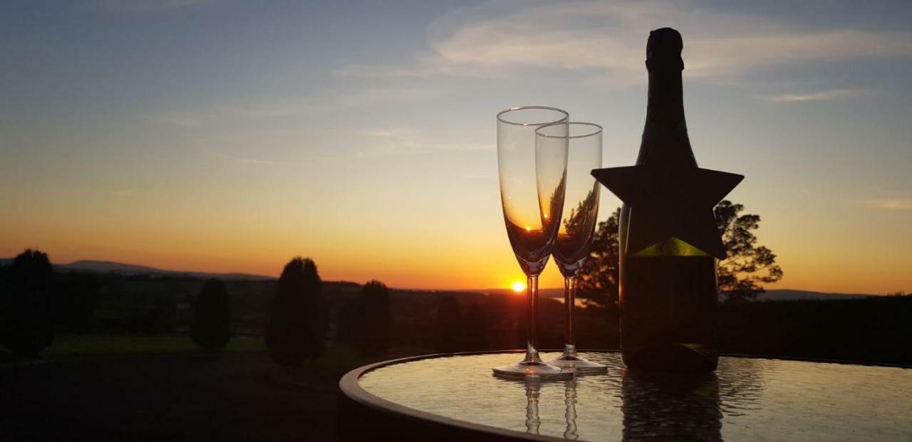 Barr An Chnoic Holiday Lettings Tipperary Extérieur photo